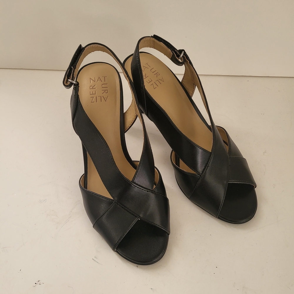 Naturalizer Black Cross-Strap Sandals